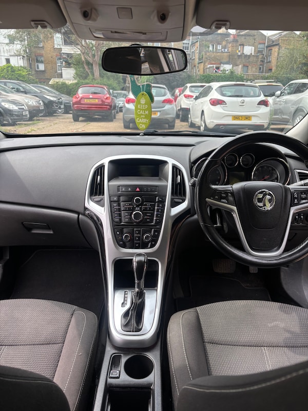 Used Vauxhall Astra 2011 for sale - 75587455: Photo 6