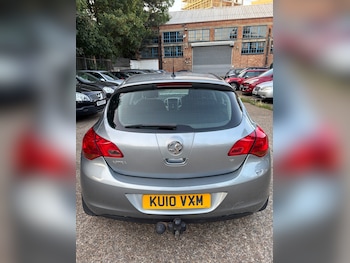 Used Vauxhall Astra 2010 for sale - 75159763: Photo