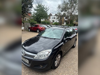 Vauxhall - Astra