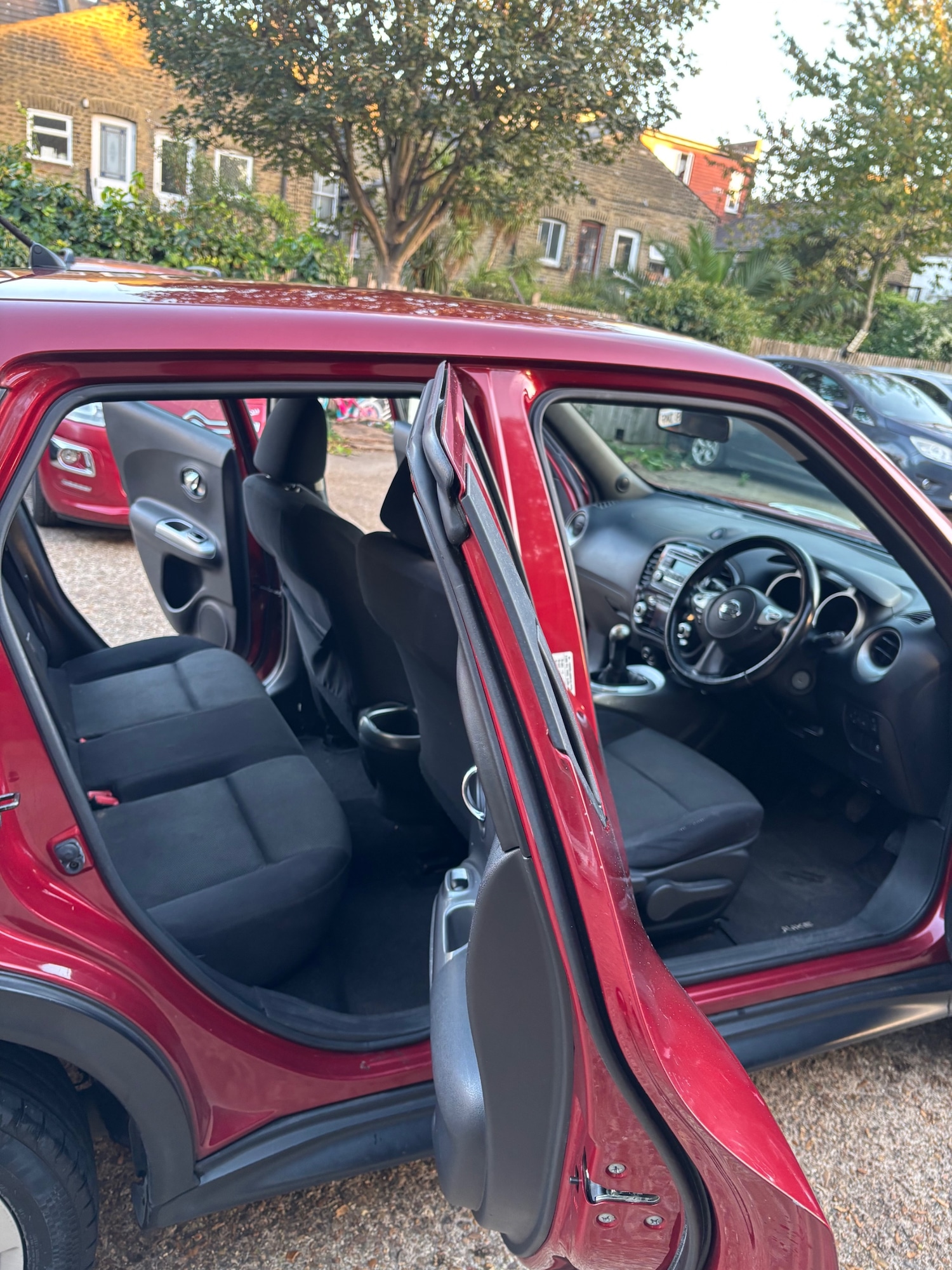 Used Nissan Juke 2011 for sale - 77140578: Photo 9