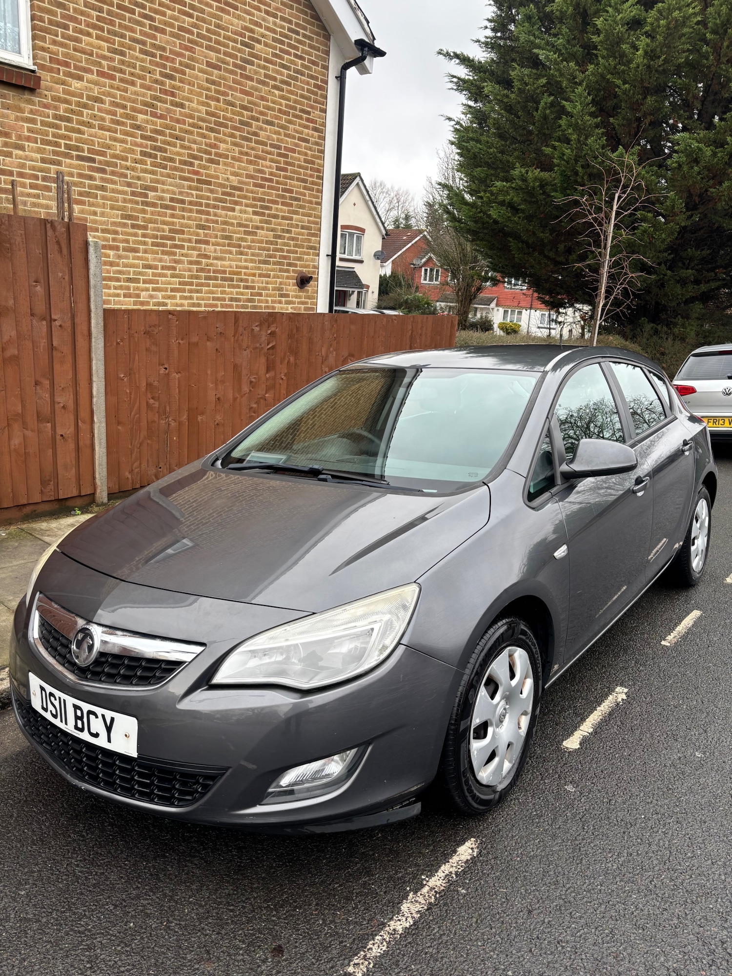 Used Vauxhall Astra 2011 for sale - 77541736: Photo 3