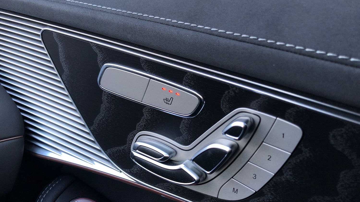 Used Mercedes-Benz EQC 2022 for sale - 77213831: Photo 32