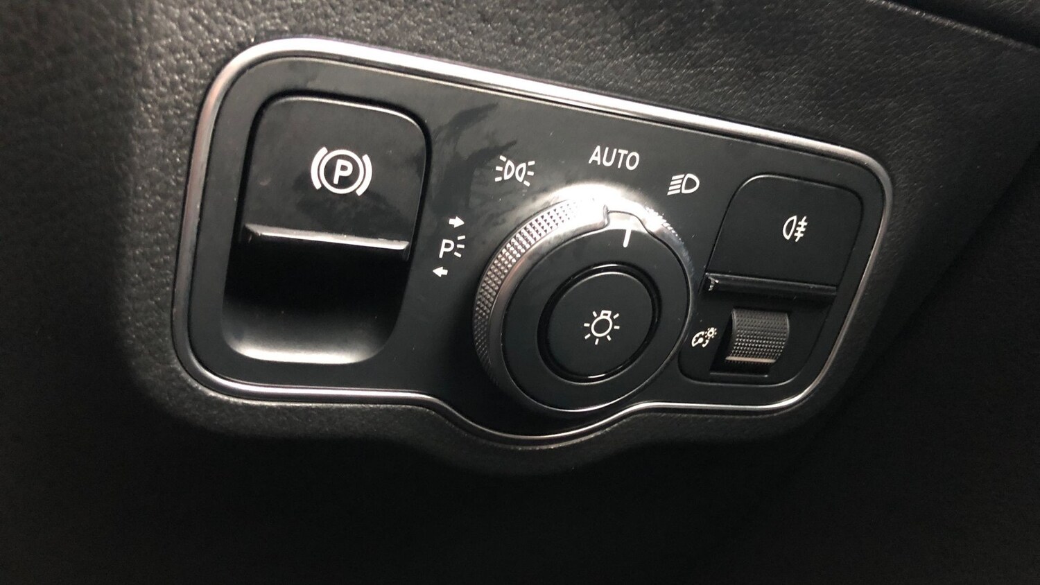 Used Mercedes-Benz EQA 2022 for sale - 76413691: Photo 34