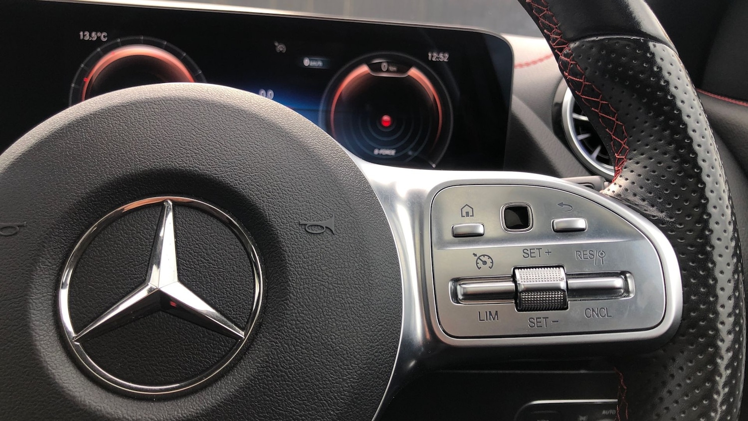 Used Mercedes-Benz EQA 2021 for sale - 76413559: Photo 33