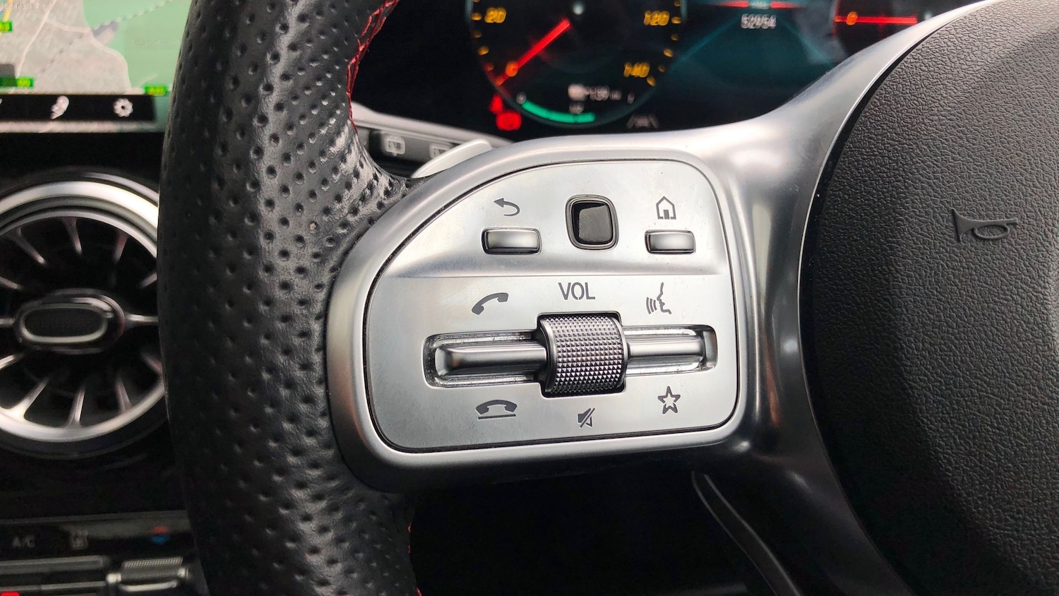 Used Mercedes-Benz EQA 2021 for sale - 77304792: Photo 19