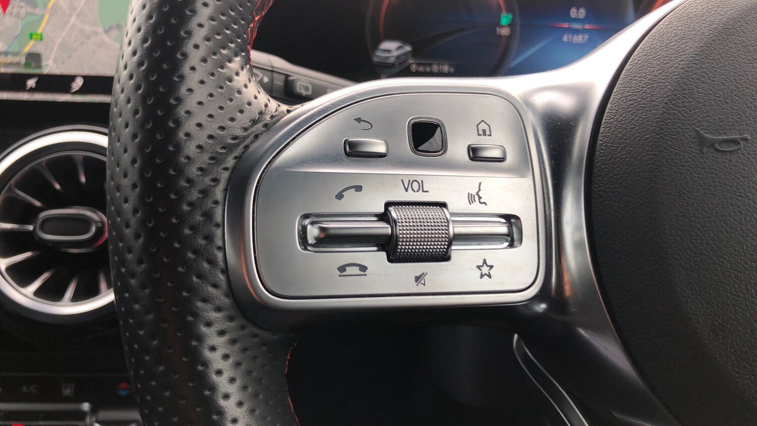 Used Mercedes-Benz EQA 2022 for sale - 76413682: Photo 19