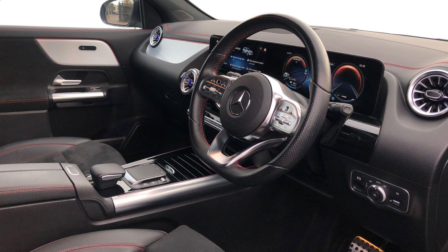 Used Mercedes-Benz EQA 2022 for sale - 76413682: Photo 3