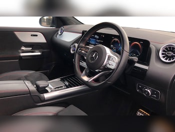 Used Mercedes-Benz EQA 2022 for sale - 76413682: Photo