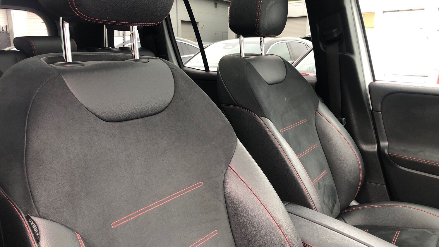 Used Mercedes-Benz GLB 2022 for sale - 76413649: Photo 11