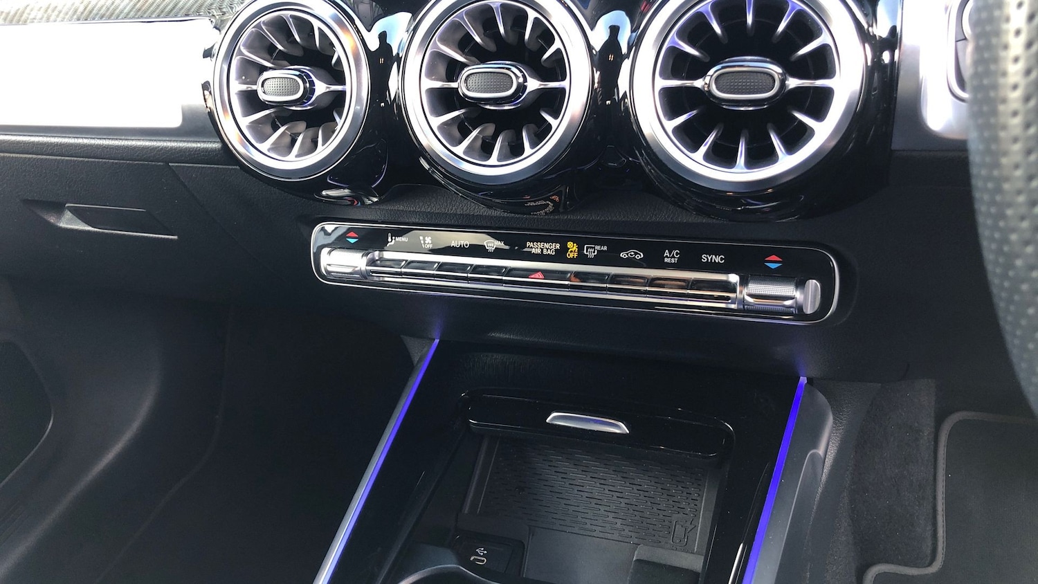 Used Mercedes-Benz GLB 2024 for sale - 76949452: Photo 33