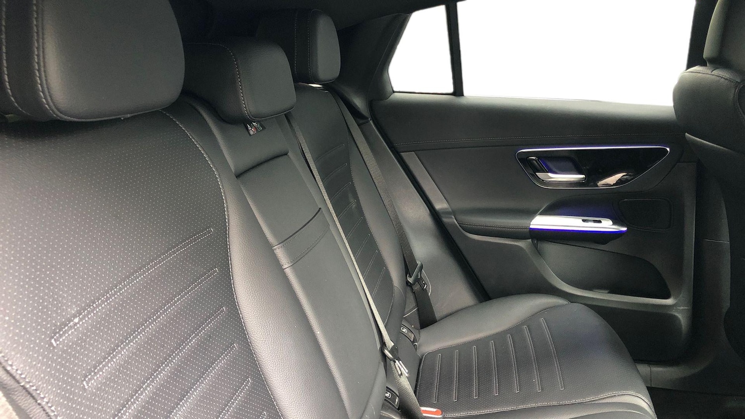 Used Mercedes-Benz GLC 2024 for sale - 76413630: Photo 12