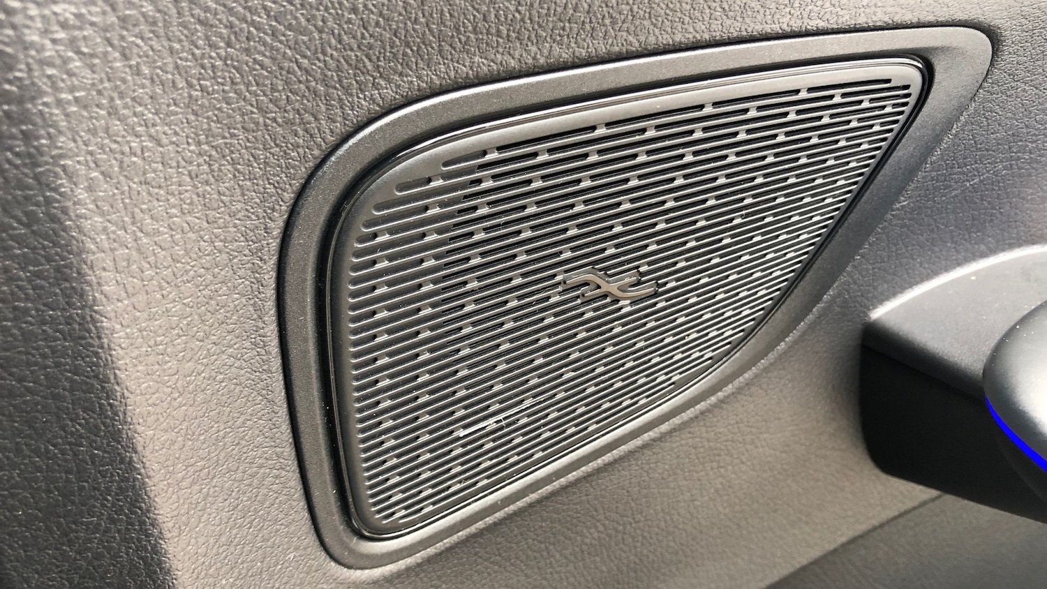 Used Mercedes-Benz GLC 2024 for sale - 76413630: Photo 32