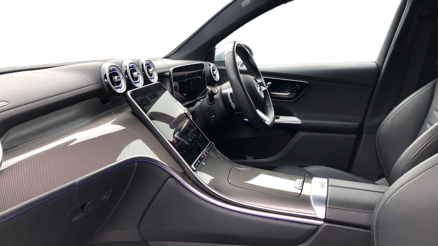 Used Mercedes-Benz GLC 2024 for sale - 76413630: Photo 8