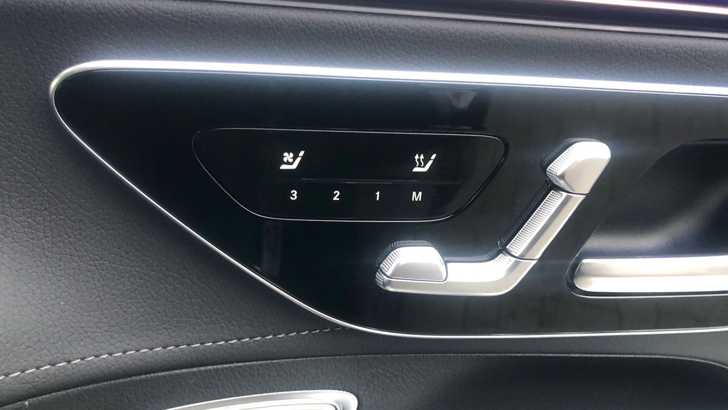 Used Mercedes-Benz EQA 2024 for sale - 76949456: Photo 21