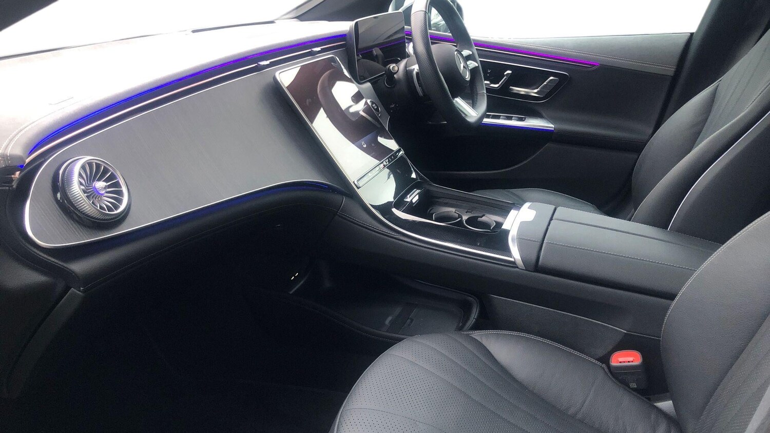 Used Mercedes-Benz EQA 2024 for sale - 76949456: Photo 8