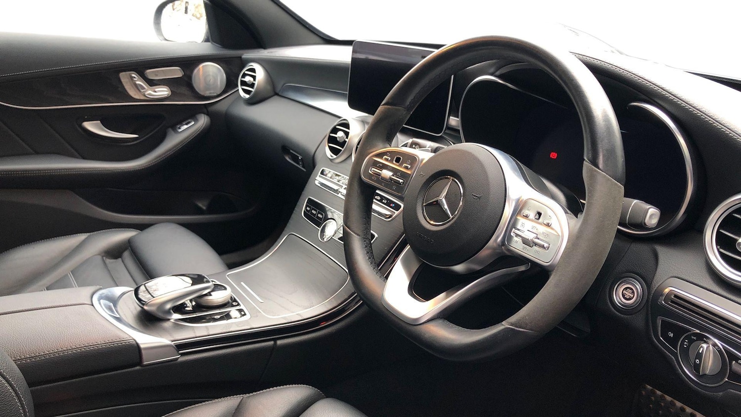 Used Mercedes-Benz C Class 2021 for sale - 77408810: Photo 3