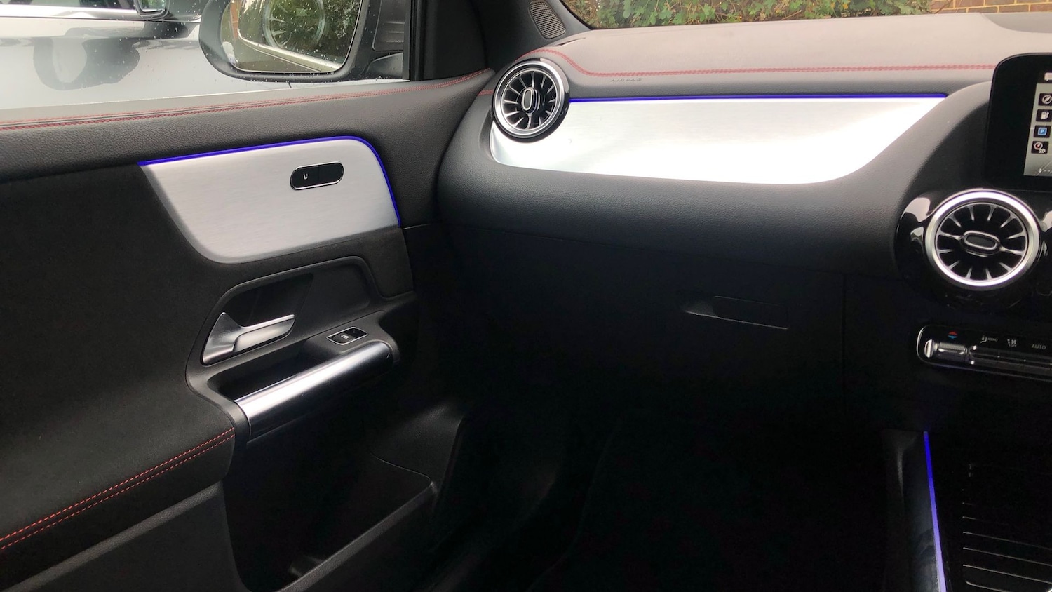 Used Mercedes-Benz EQA 2022 for sale - 76569631: Photo 39