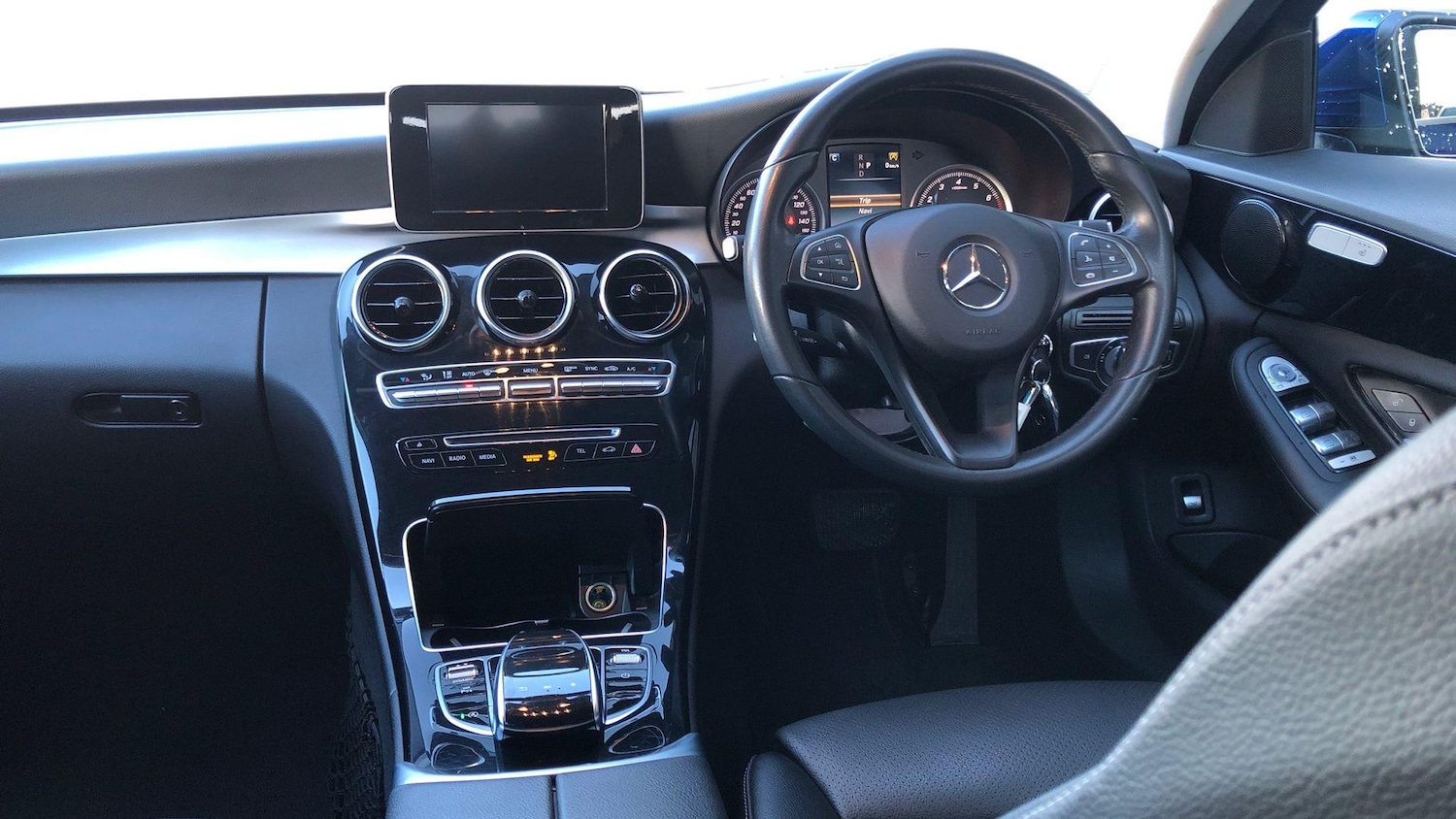 Used Mercedes-Benz C Class 2017 for sale - 76897309: Photo 10