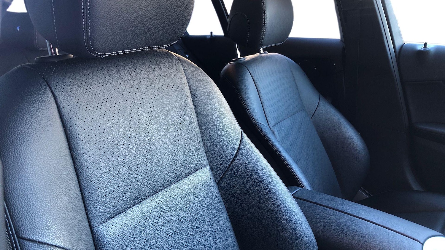 Used Mercedes-Benz C Class 2017 for sale - 76897309: Photo 11