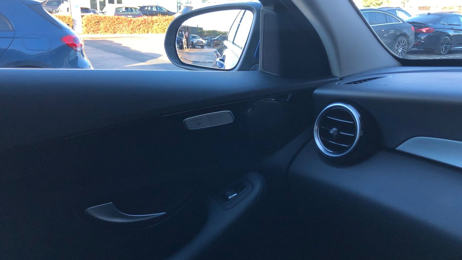 Used Mercedes-Benz C Class 2017 for sale - 76897309: Photo 27