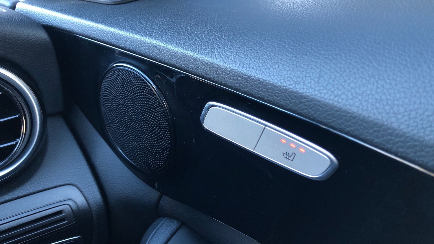 Used Mercedes-Benz C Class 2017 for sale - 76897309: Photo 32