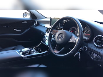 Used Mercedes-Benz C Class 2017 for sale - 76897309: Photo