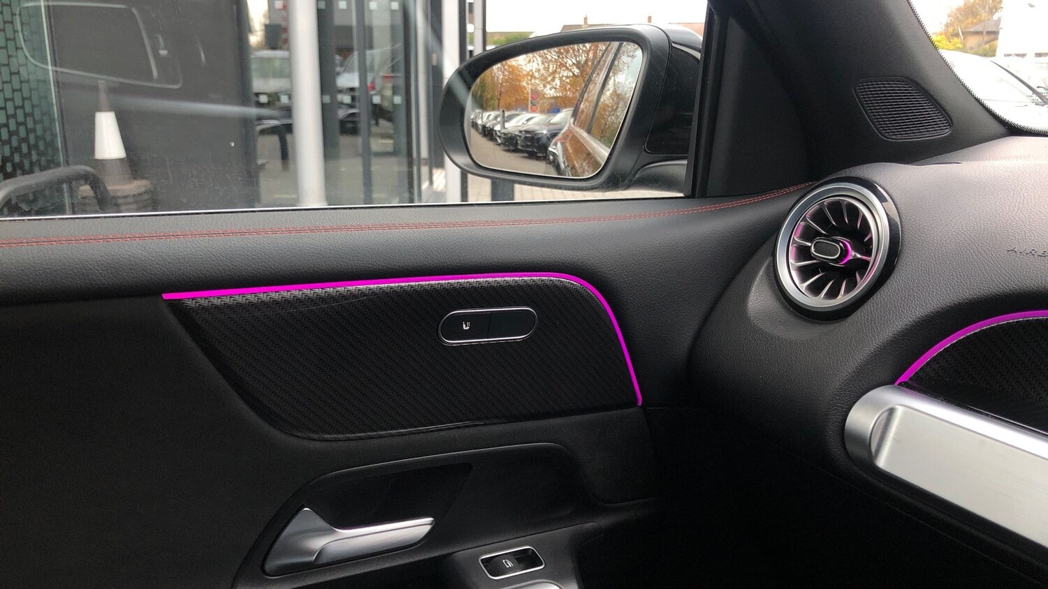 Used Mercedes-Benz GLB 2024 for sale - 76413702: Photo 30