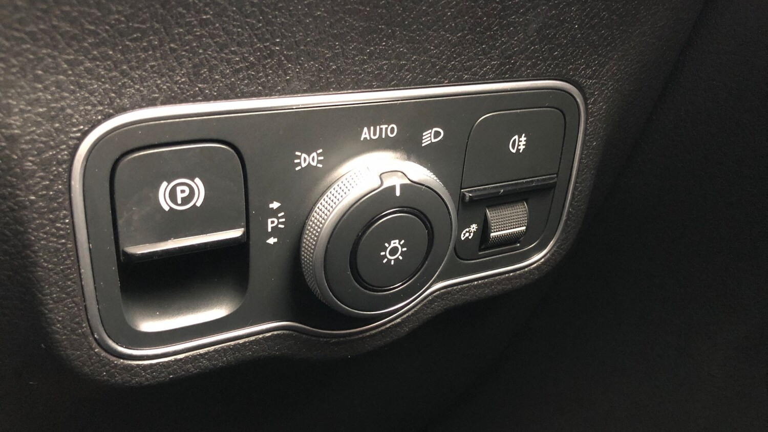 Used Mercedes-Benz GLB 2024 for sale - 76413702: Photo 33