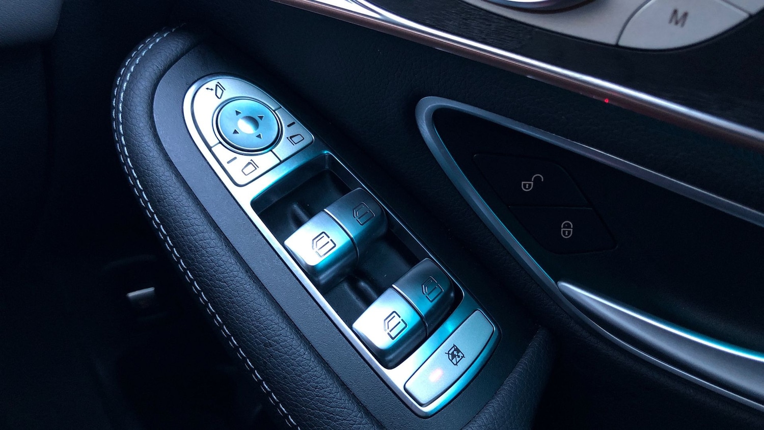 Used Mercedes-Benz EQC 2023 for sale - 76603767: Photo 31