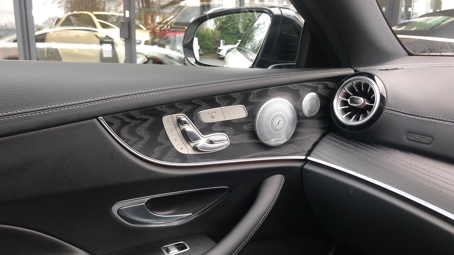 Used Mercedes-Benz E Class 2018 for sale - 76778148: Photo 29