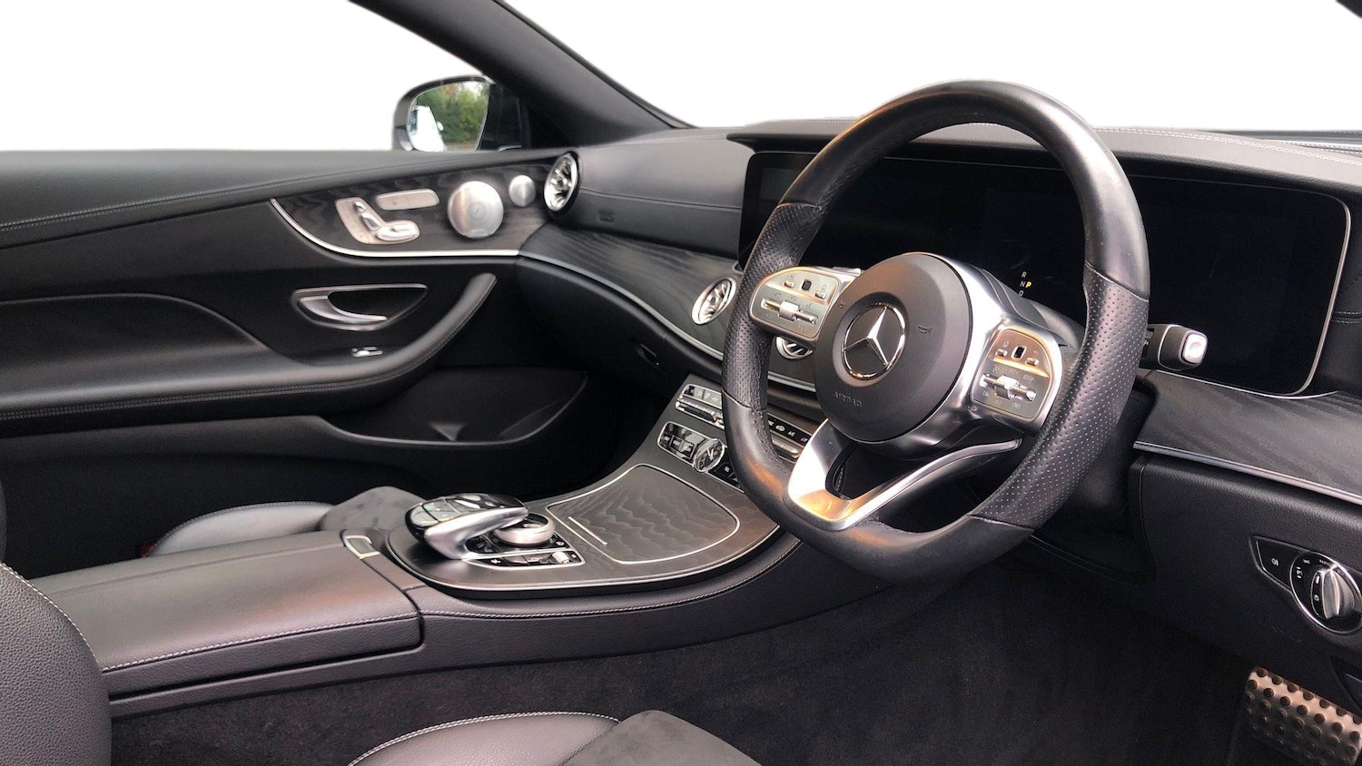 Used Mercedes-Benz E Class 2018 for sale - 76778148: Photo 3