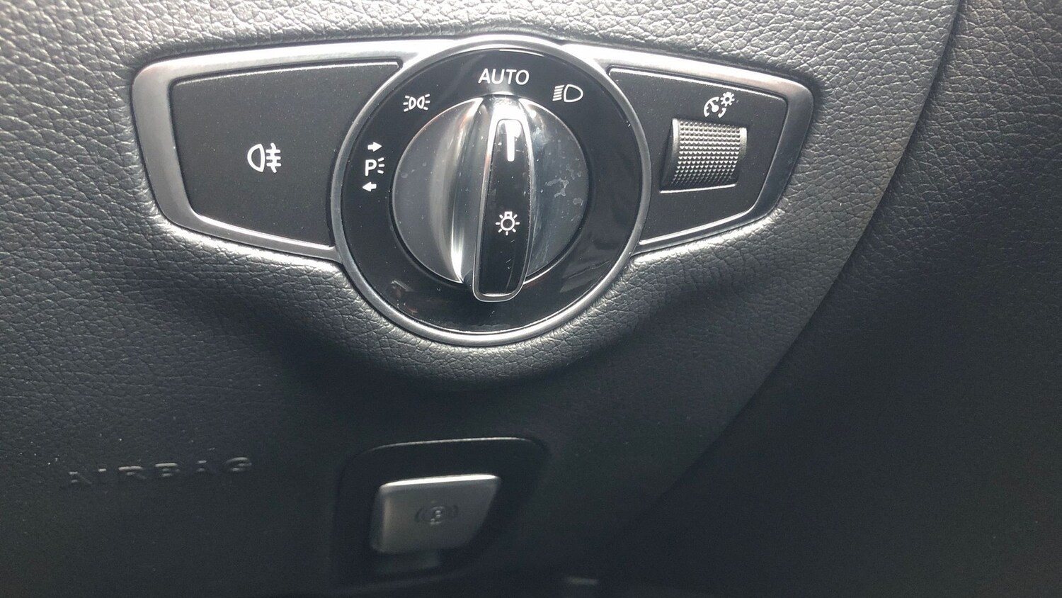 Used Mercedes-Benz E Class 2018 for sale - 76778148: Photo 32