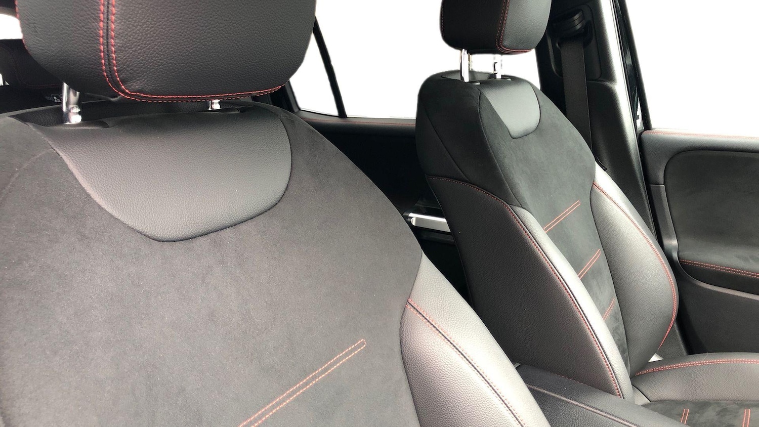 Used Mercedes-Benz GLB 2024 for sale - 76413713: Photo 11