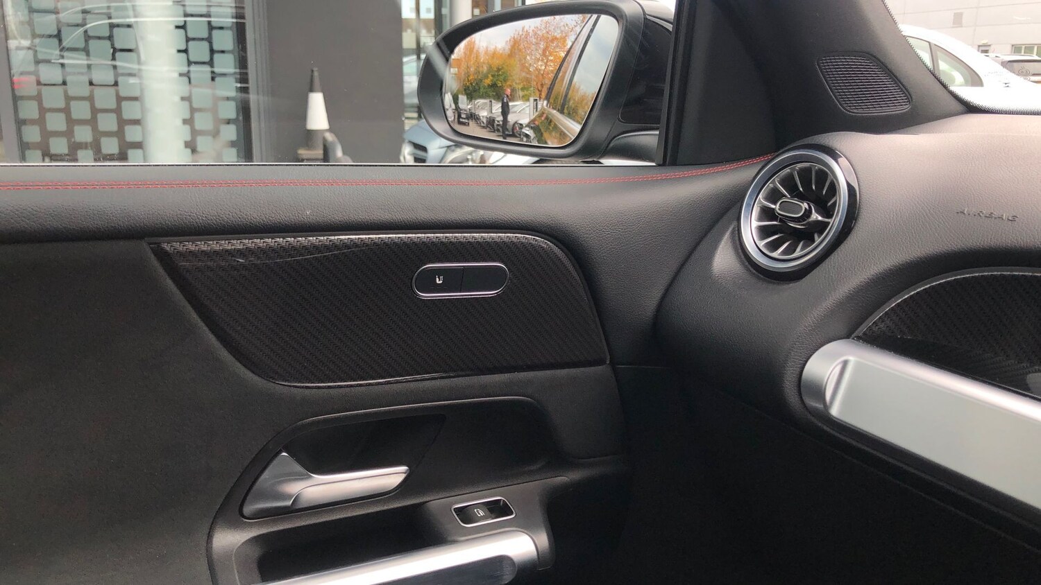 Used Mercedes-Benz GLB 2024 for sale - 76413713: Photo 26