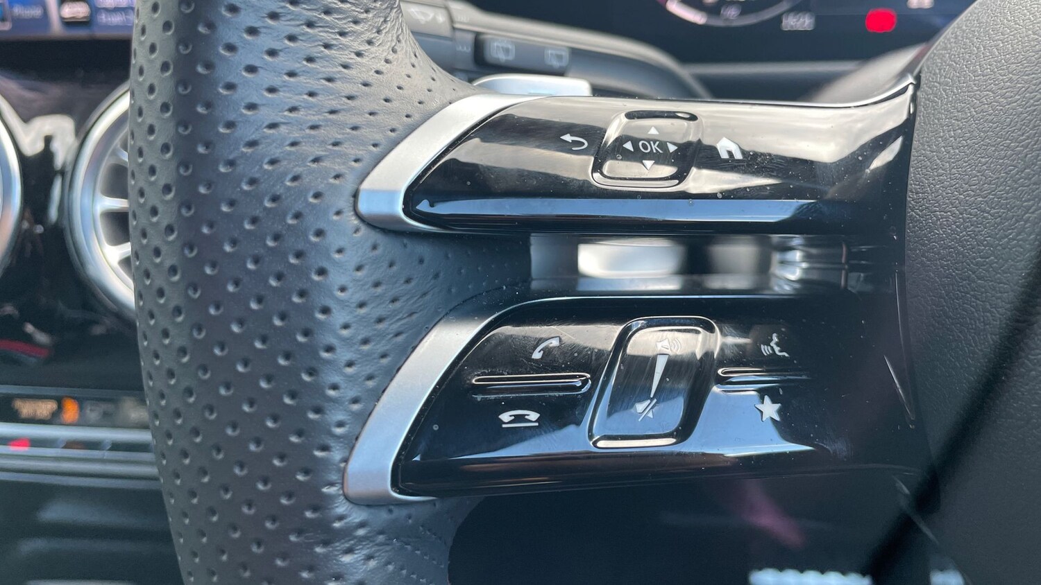 Used Mercedes-Benz GLB 2025 for sale - 76863115: Photo 19