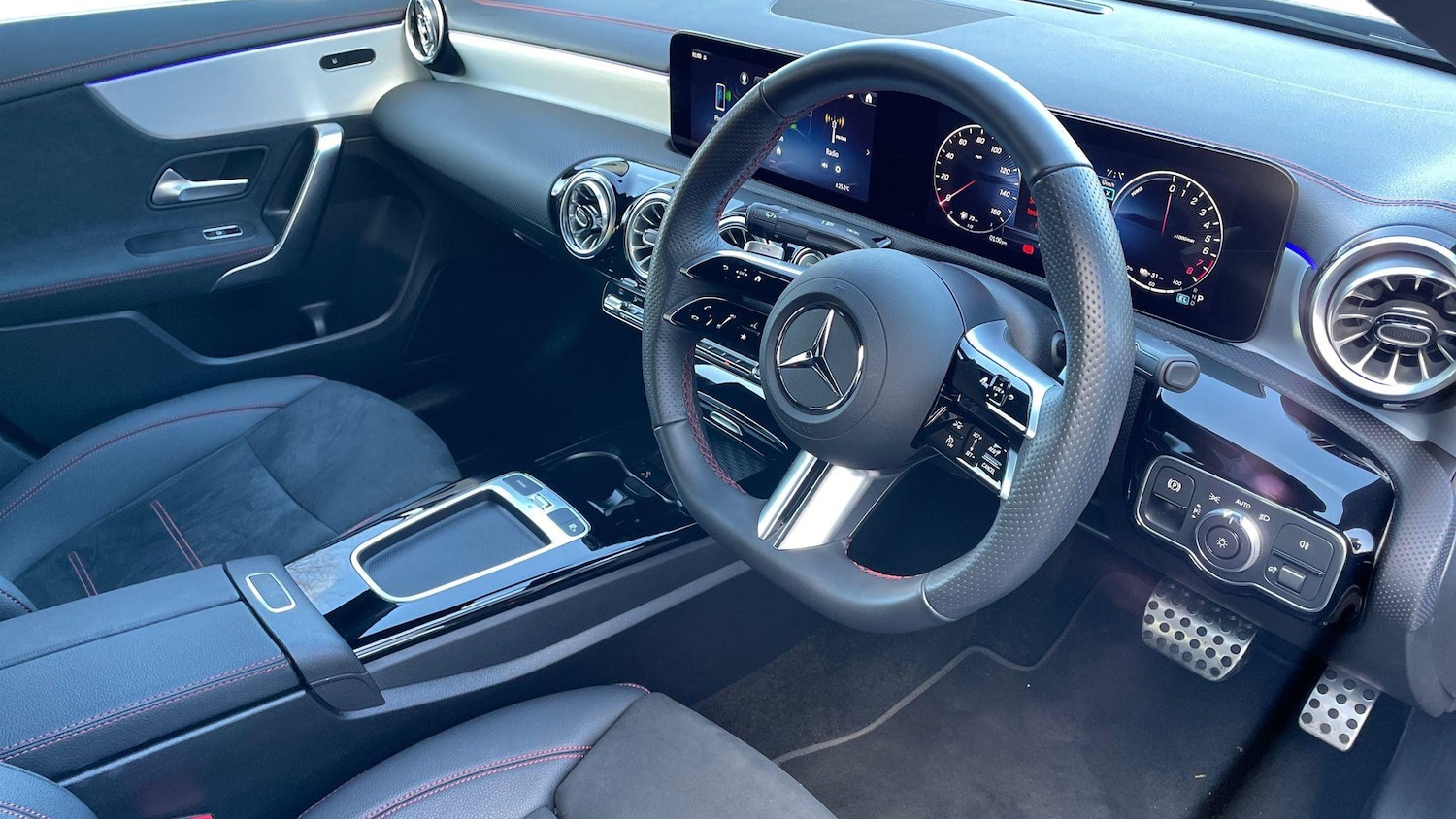 Used Mercedes-Benz CLA 2024 for sale - 77125789: Photo 3