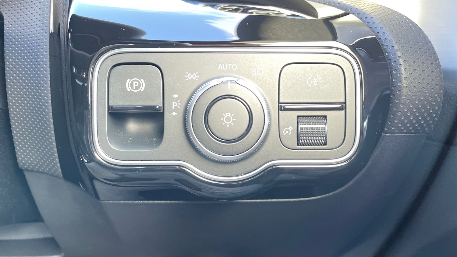 Used Mercedes-Benz CLA 2024 for sale - 77125789: Photo 37