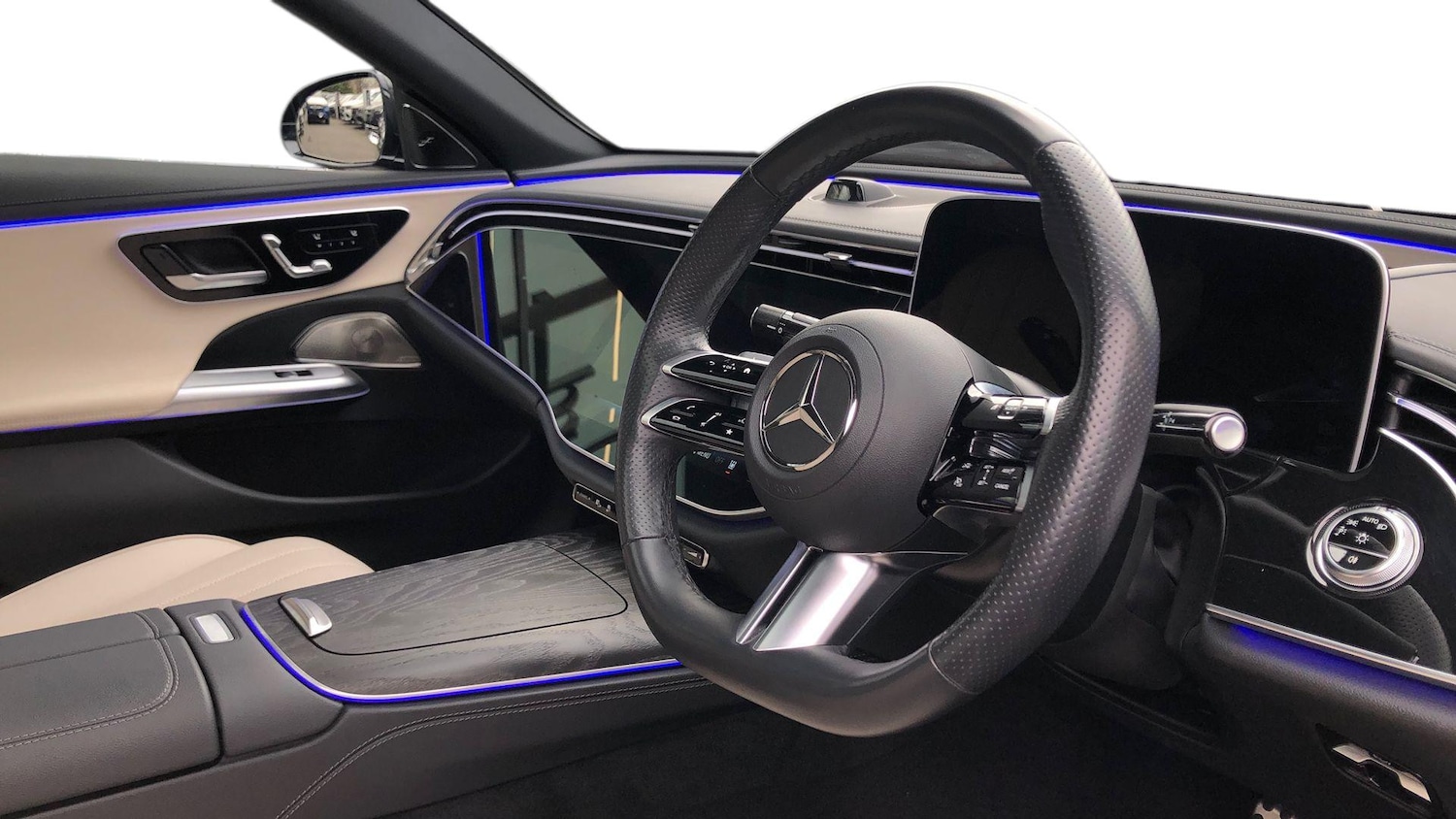 Used Mercedes-Benz E Class 2024 for sale - 77404708: Photo 3