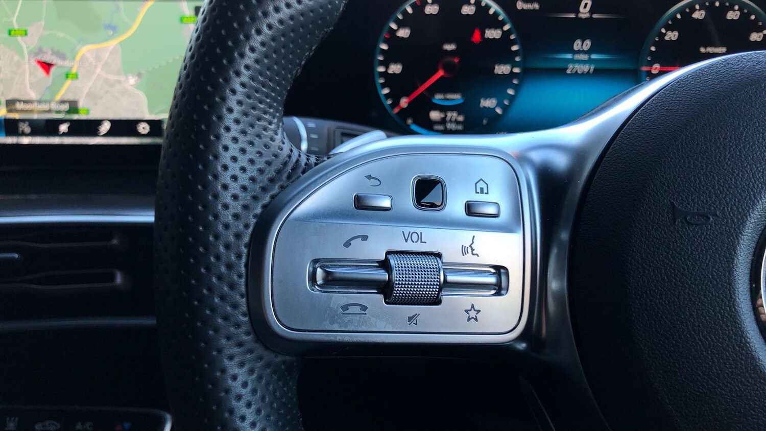 Used Mercedes-Benz EQC 2023 for sale - 76545885: Photo 19