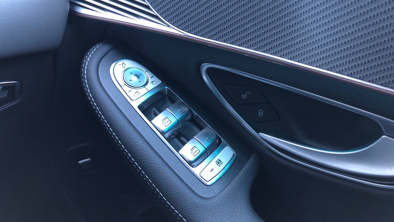 Used Mercedes-Benz EQC 2023 for sale - 76545885: Photo 26