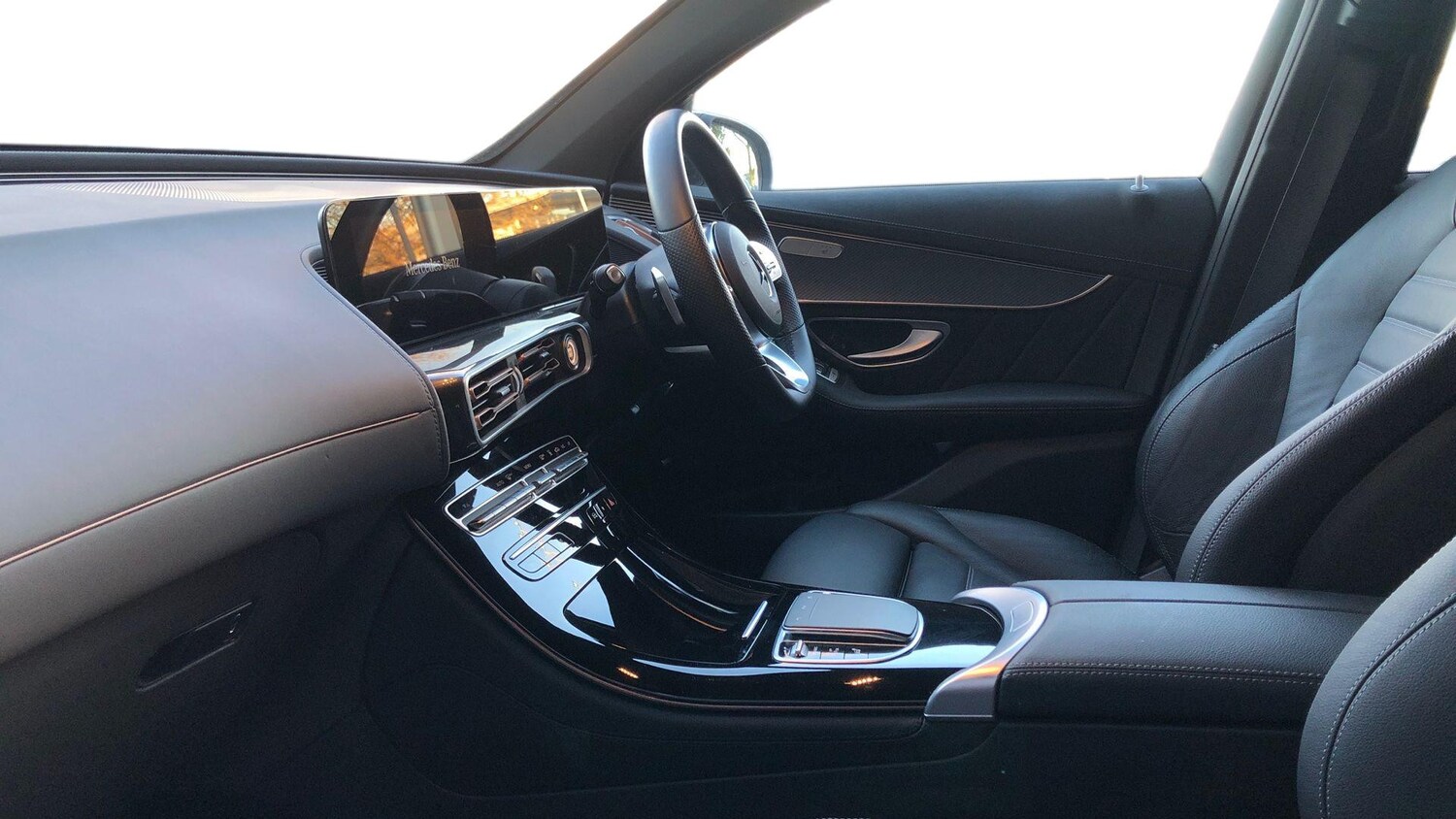 Used Mercedes-Benz EQC 2023 for sale - 76545885: Photo 8