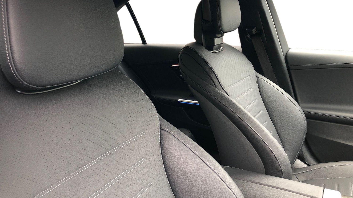 Used Mercedes-Benz C Class 2024 for sale - 76413840: Photo 11