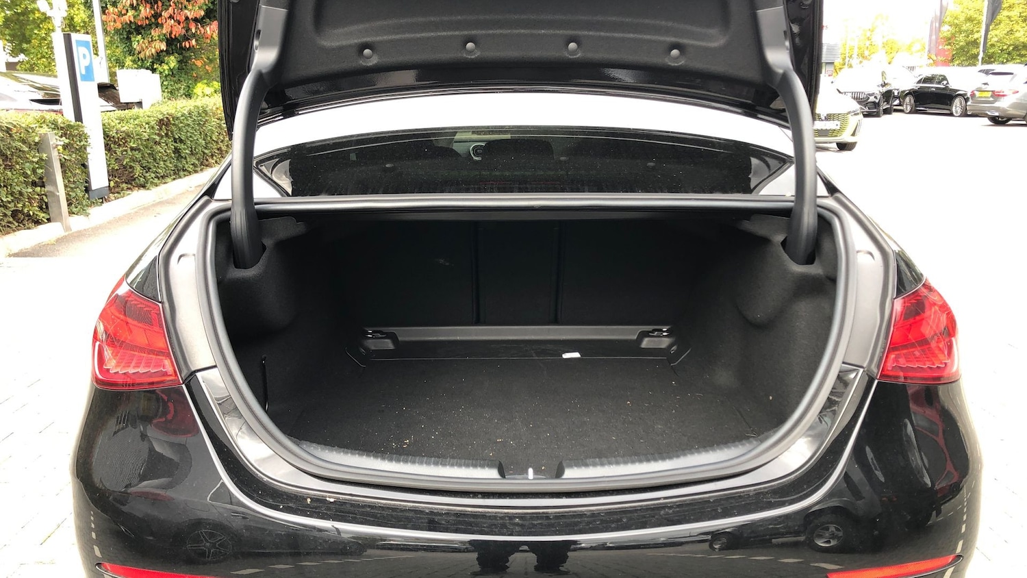 Used Mercedes-Benz C Class 2024 for sale - 76413840: Photo 14