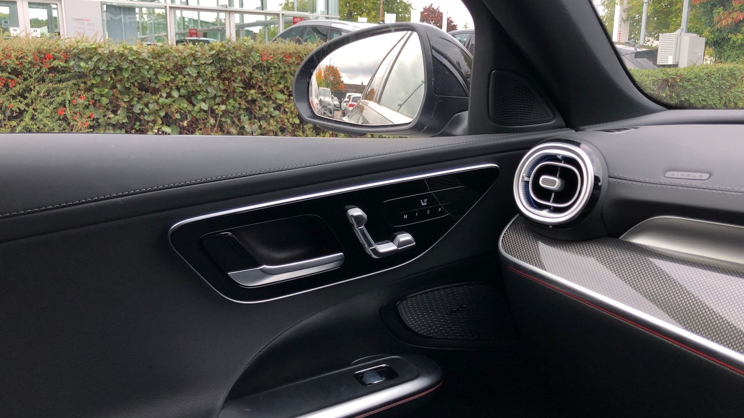 Used Mercedes-Benz C Class 2024 for sale - 76413840: Photo 30