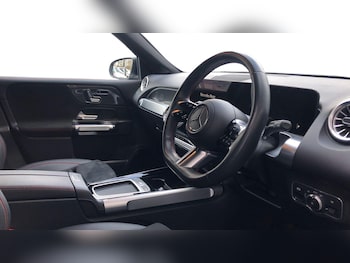 Used Mercedes-Benz GLB 2024 for sale - 76782835: Photo