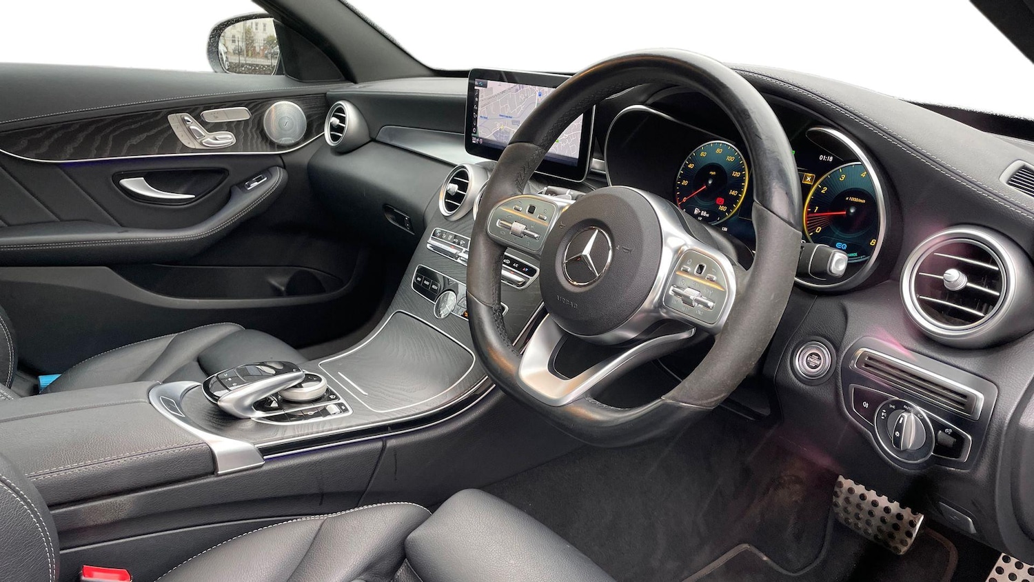 Used Mercedes-Benz C Class 2021 for sale - 77656672: Photo 3