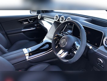 Used Mercedes-Benz GLC 2024 for sale - 77365439: Photo