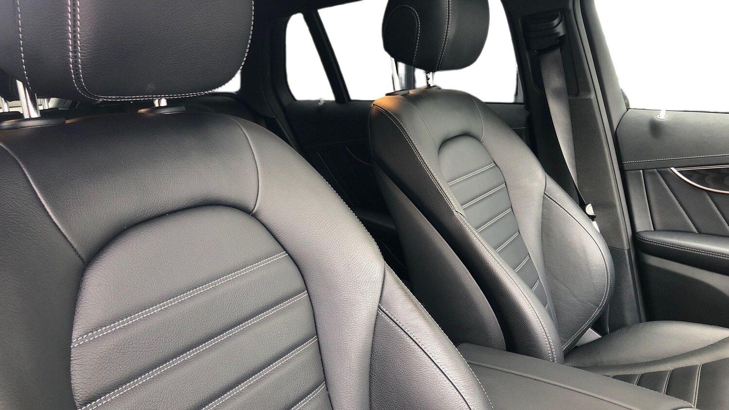 Used Mercedes-Benz EQC 2022 for sale - 76455690: Photo 11