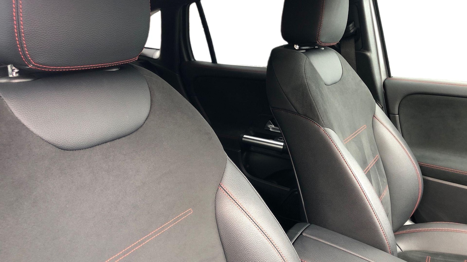 Used Mercedes-Benz EQA 2024 for sale - 76413709: Photo 11