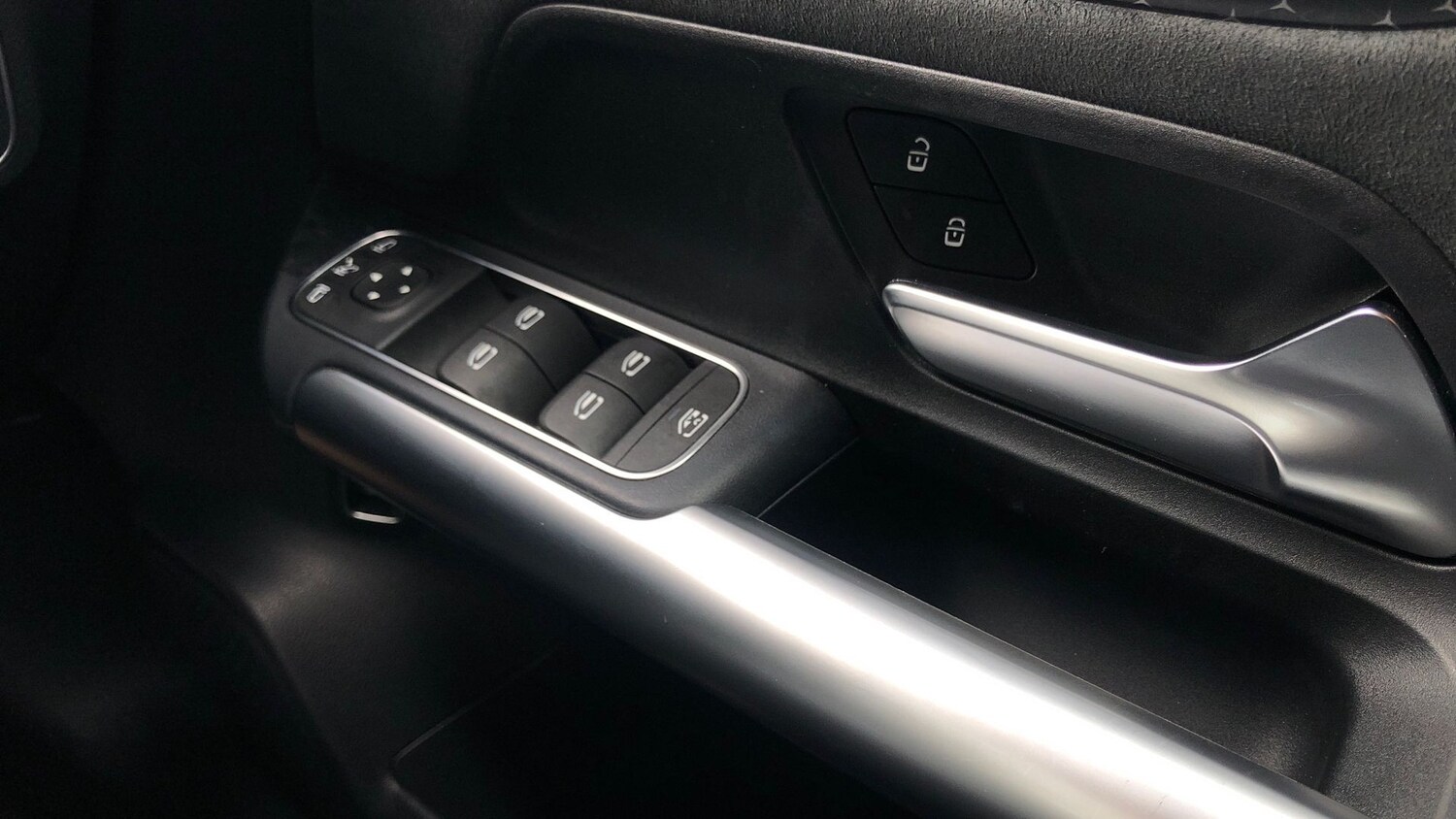 Used Mercedes-Benz EQA 2024 for sale - 76413709: Photo 32